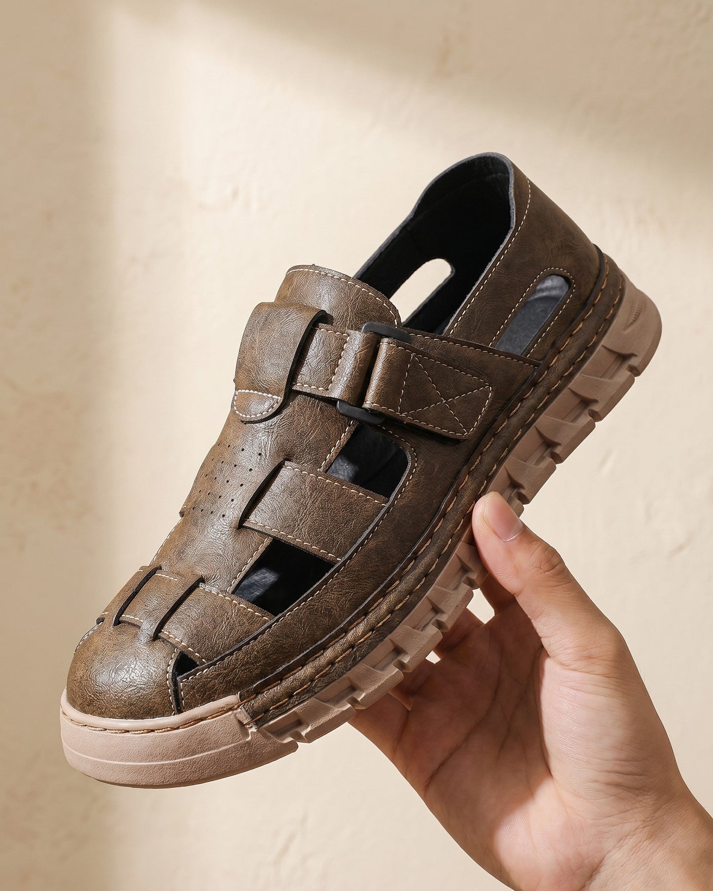 Ciro Leather Closed-Toe Sandals